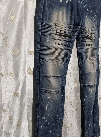 Distressed studded vintage denim jeans 🖤 - Picture 5 of 8